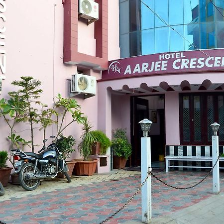 Oyo 6179 Hotel Aarjee Crescent Jaipur Eksteriør bilde