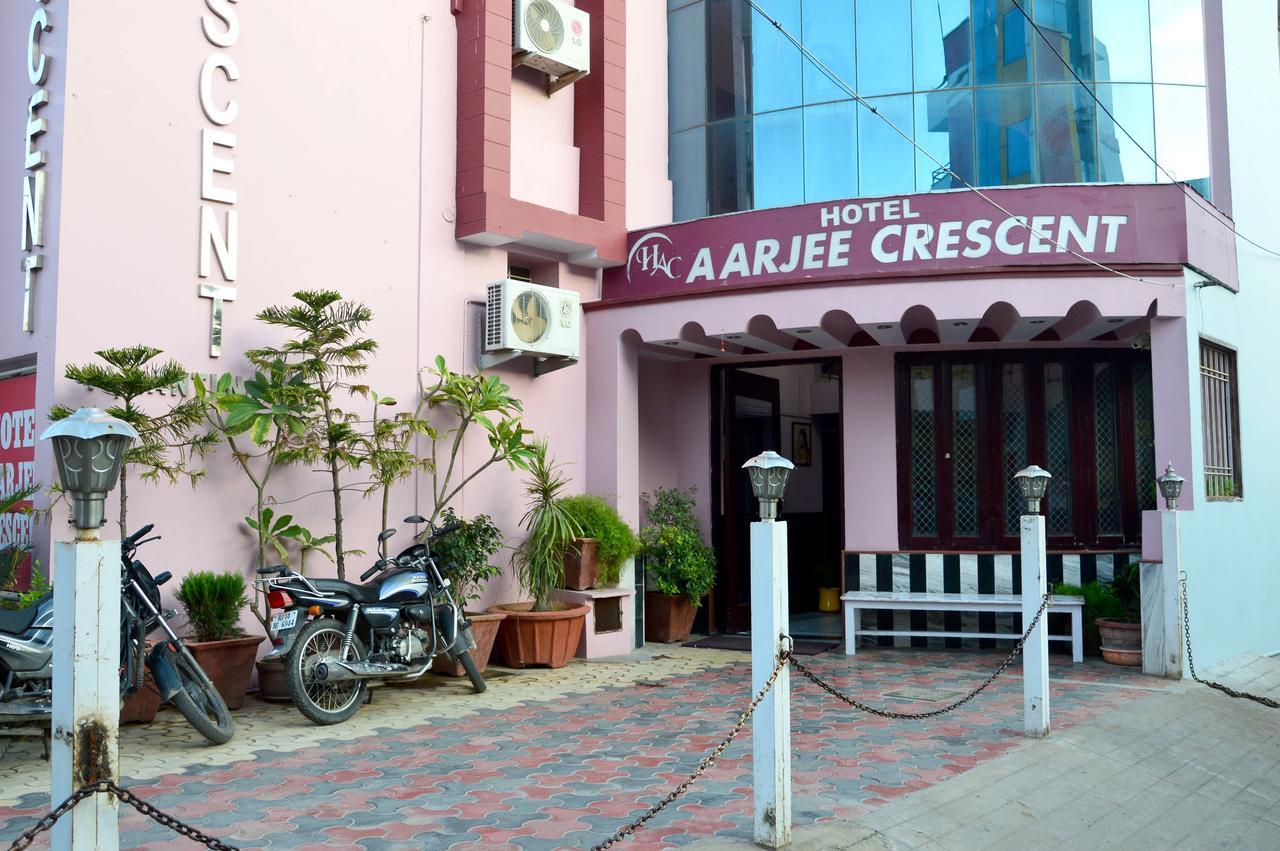 Oyo 6179 Hotel Aarjee Crescent Jaipur Eksteriør bilde