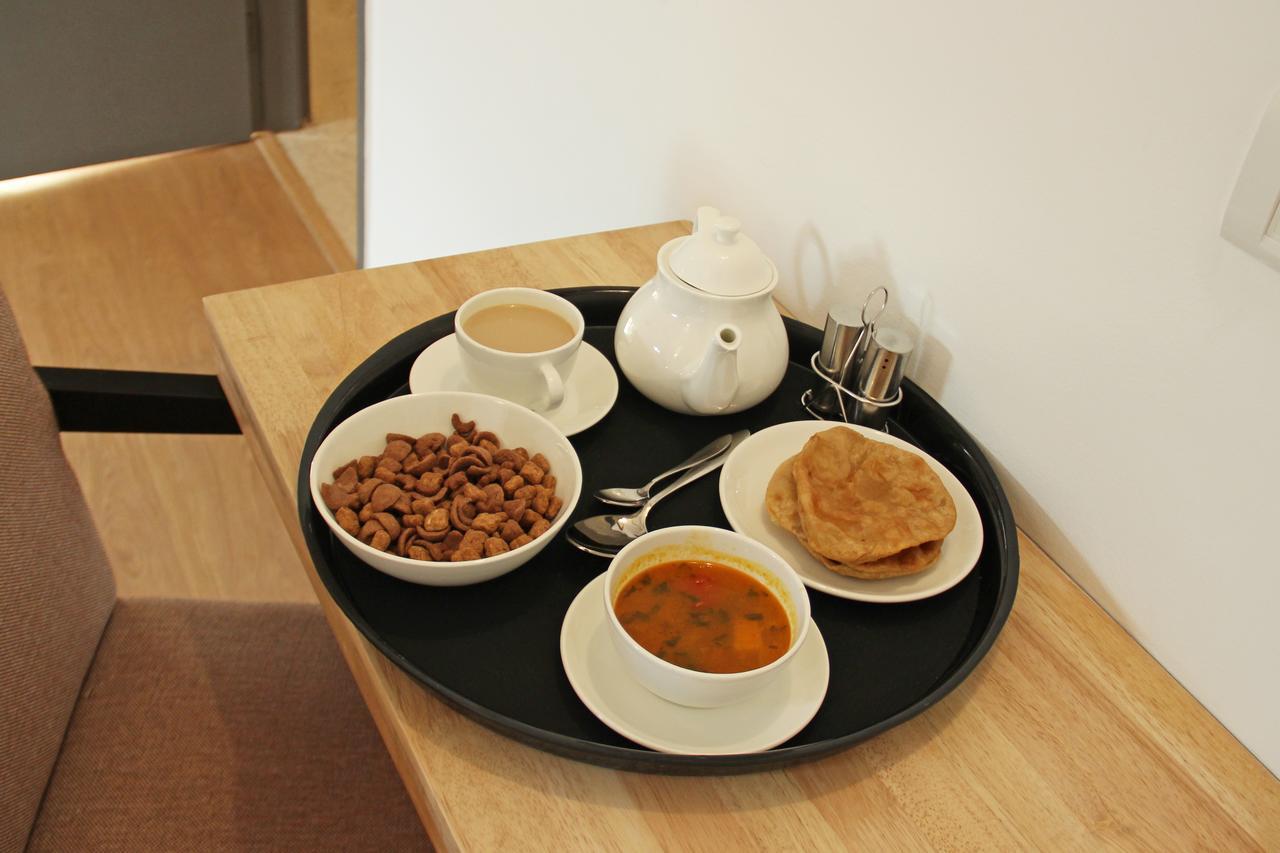 Oyo 6179 Hotel Aarjee Crescent Jaipur Eksteriør bilde